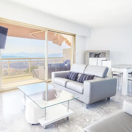 Lägenhet 2Br Appartment With Breathtaking Seaview *